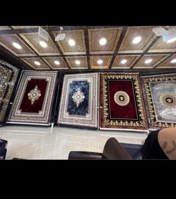 فرش قالی ۱۲۰۰ شانه گل ابریشم|فرش|اهواز, پادادشهر|دیوار