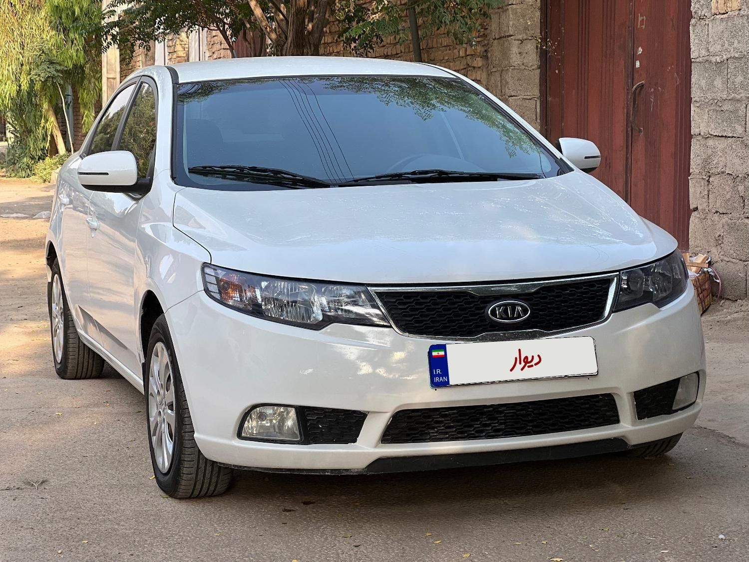 کیا سراتو مونتاژ دنده‌ای 1600cc، مدل ۱۳۹۴|خودرو سواری و وانت|کرمان, |دیوار