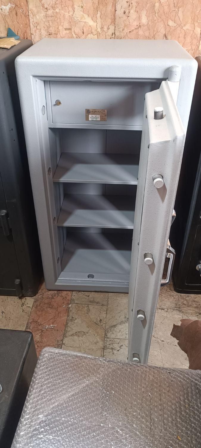 گاوصندوق کاوه مدل 750 گاو صندوق تک درب و 120|ابزارآلات|تهران, شهرک طالقانی|دیوار