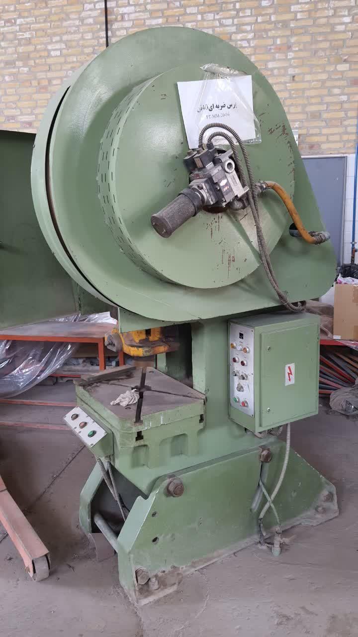 پرس ٤٠ تن ضربه اى کلاج|ماشین‌آلات صنعتی|تهران, هفده شهریور|دیوار