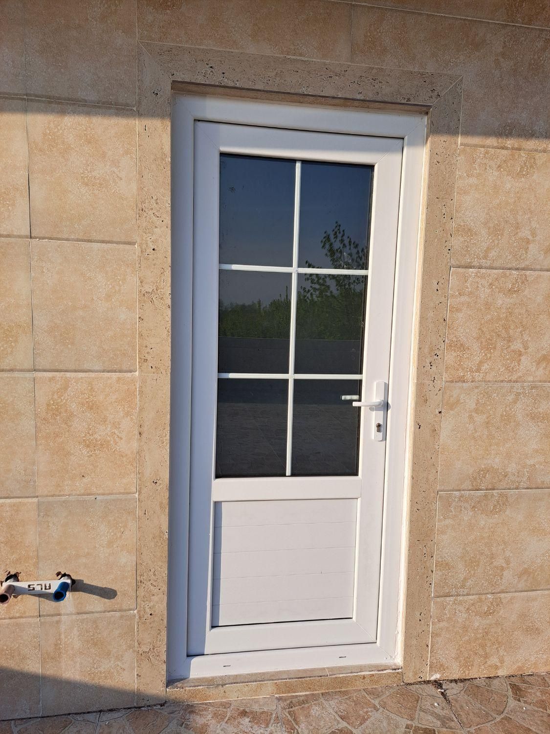 درب و پنجره دوجداره upvc و آلومینیومی و توری پلیسه|مصالح و تجهیزات ساختمان|کیاشهر, |دیوار