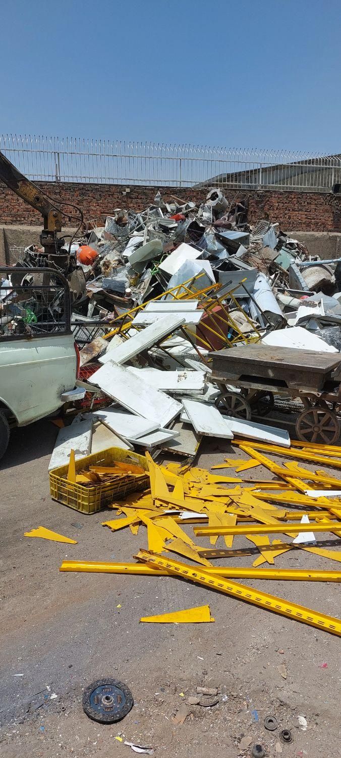 خرید ضایعات آهن درو پنجره آلومینیومی موتور خانه|عمده‌فروشی|تهران, هروی|دیوار