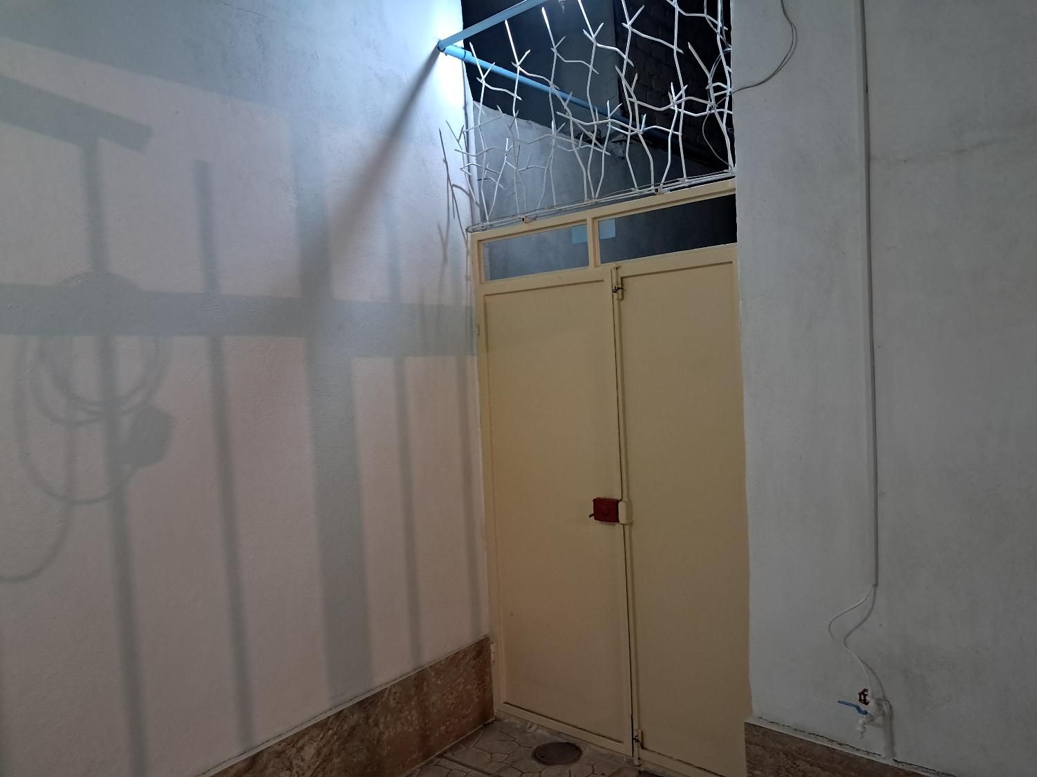 خانه مستقل 2خواب در شهرک ولیعصر معاوضه وفروش|فروش خانه و ویلا|اراک, |دیوار