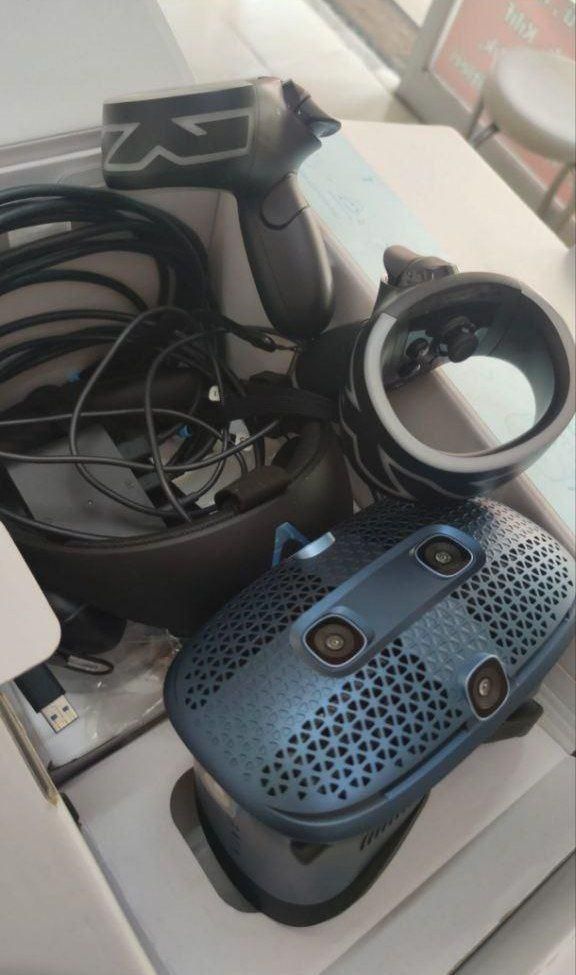 HTC VIVE cosmos|کنسول، بازی ویدئویی و آنلاین|تهران, شهرک امام خمینی|دیوار