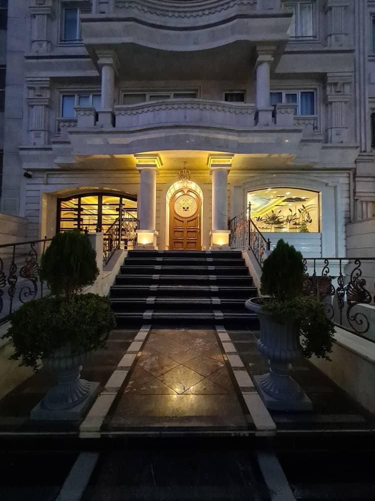 ۲۲۰متر رو ب آفتاب فاز۱ کلید نخورده دو پارکینگ|فروش آپارتمان|کرج, گوهردشت|دیوار