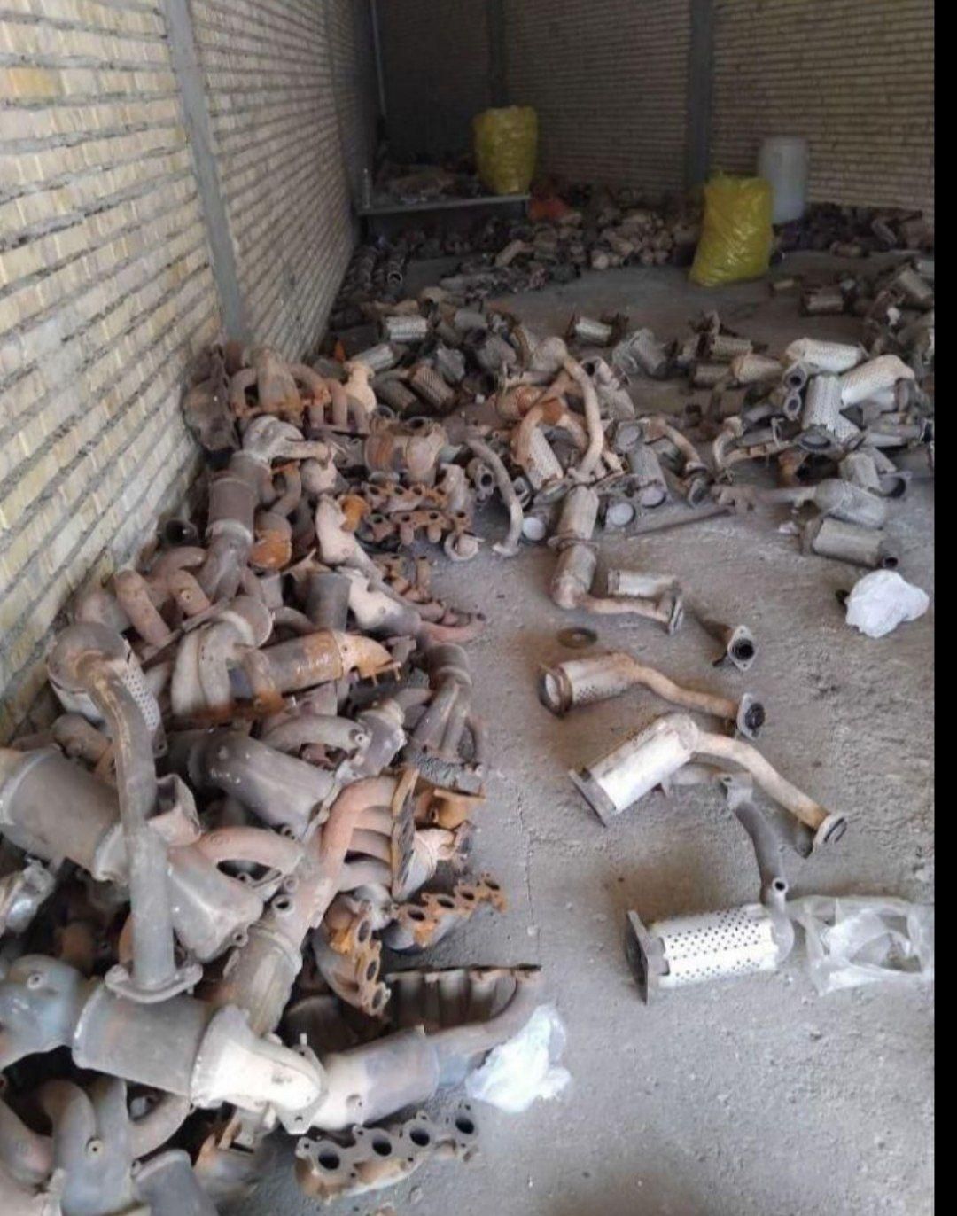 خریدفروش کاتالیزور کاتالیزکاتالیست ال۹۰جک هایما|قطعات یدکی و لوازم جانبی|همدان, |دیوار