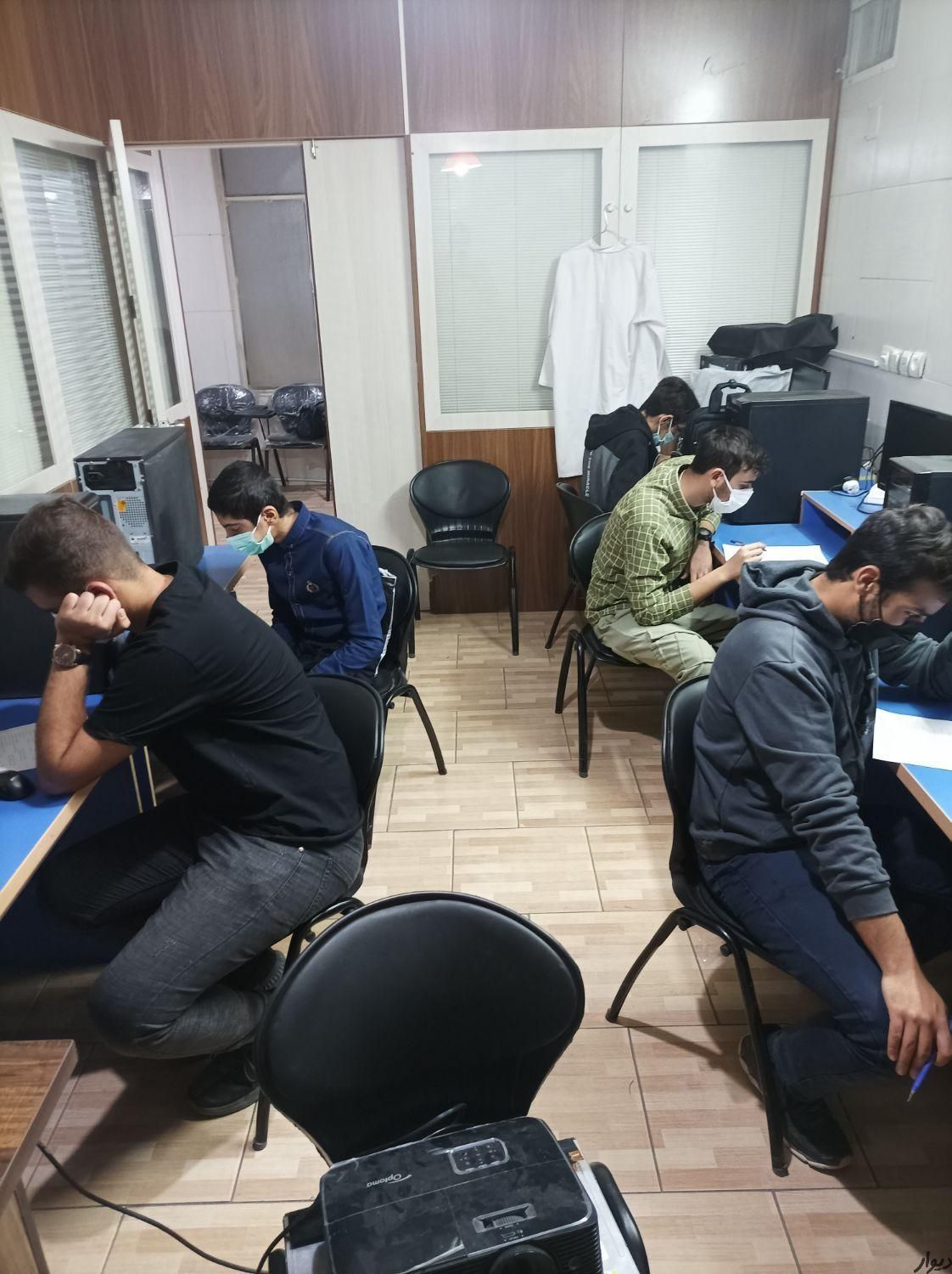 آموزش تعمیرات موبایل لپتاپ و برد الکترونیکی|خدمات آموزشی|شیراز, سینما سعدی|دیوار