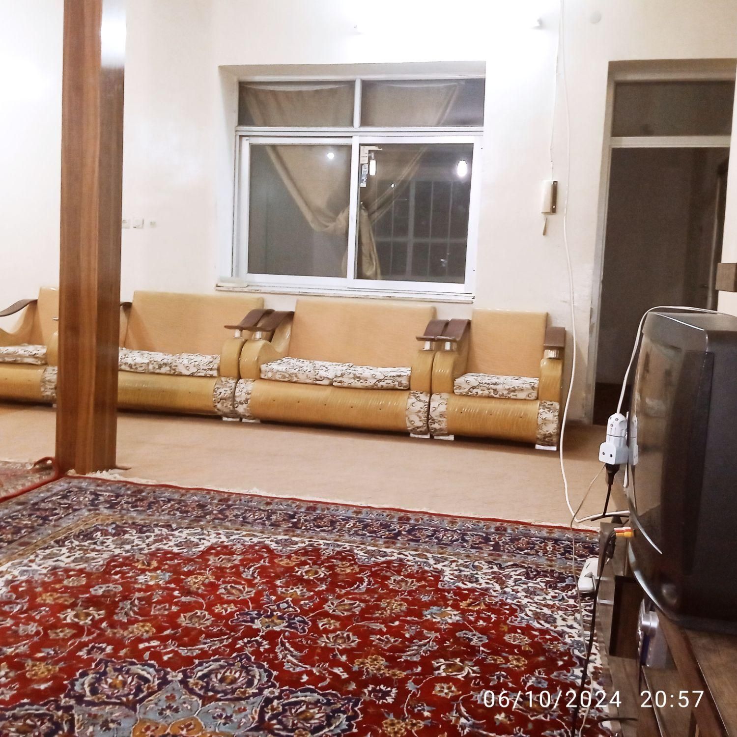 اجاره ویلا ساحل زاینده رودباغبهادران،باغبادران|اجارهٔ کوتاه‌مدت ویلا و باغ|باغ بهادران, |دیوار
