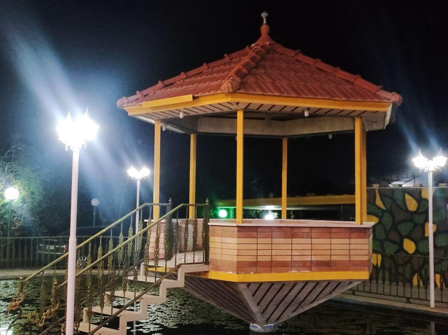 اجرای سقف شیروانی و آلاچیق وسوله|خدمات پیشه و مهارت|خمینی‌شهر, |دیوار