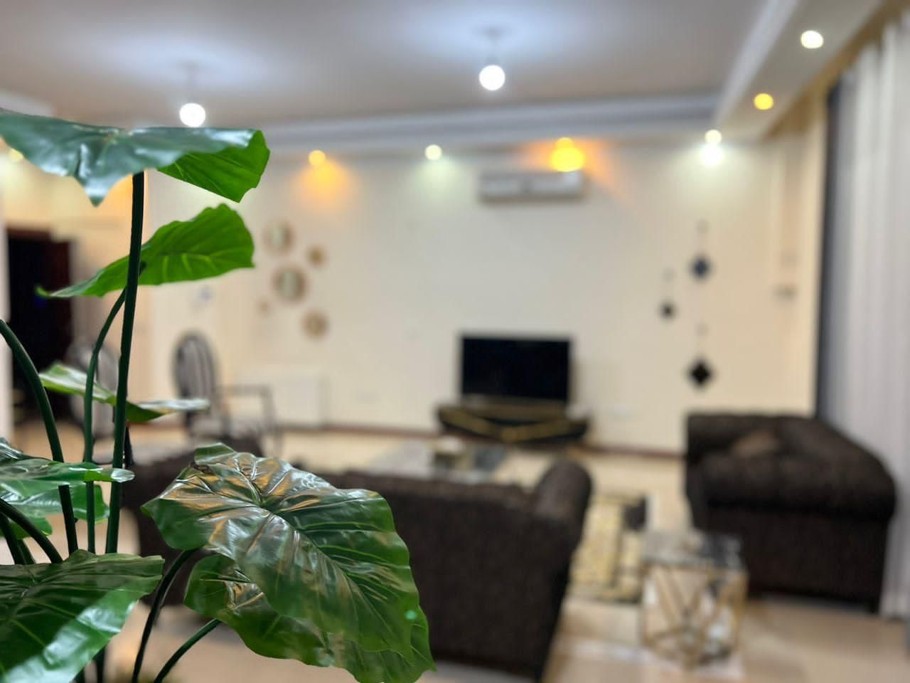 اراج دوخواب شیک و بیلیاردار ملافه هتلی|اجارهٔ کوتاه‌مدت آپارتمان و سوئیت|تهران, اراج|دیوار