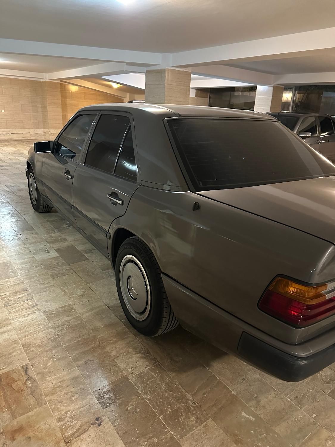 بنز E230 (کپل) 1987 اتومات|خودرو کلاسیک|تهران, نیاوران|دیوار