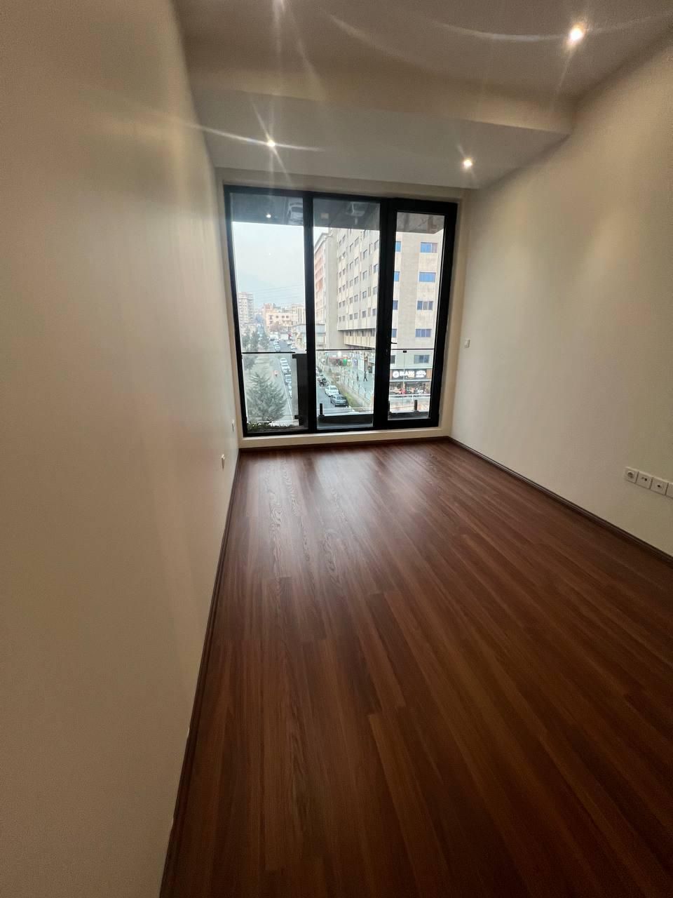 ۸۵ متر ، غرق در آفتاب ، تاپ لوکیشن منطقه ۵|فروش آپارتمان|تهران, باغ فیض|دیوار