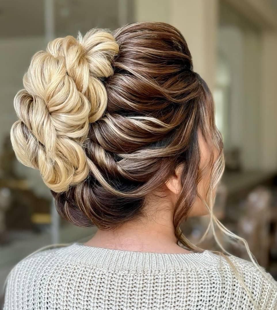 میکاپ شینیون گریم تخصصی نامزدی و عروس|خدمات آرایشگری و زیبایی|اصفهان, دشتستان|دیوار