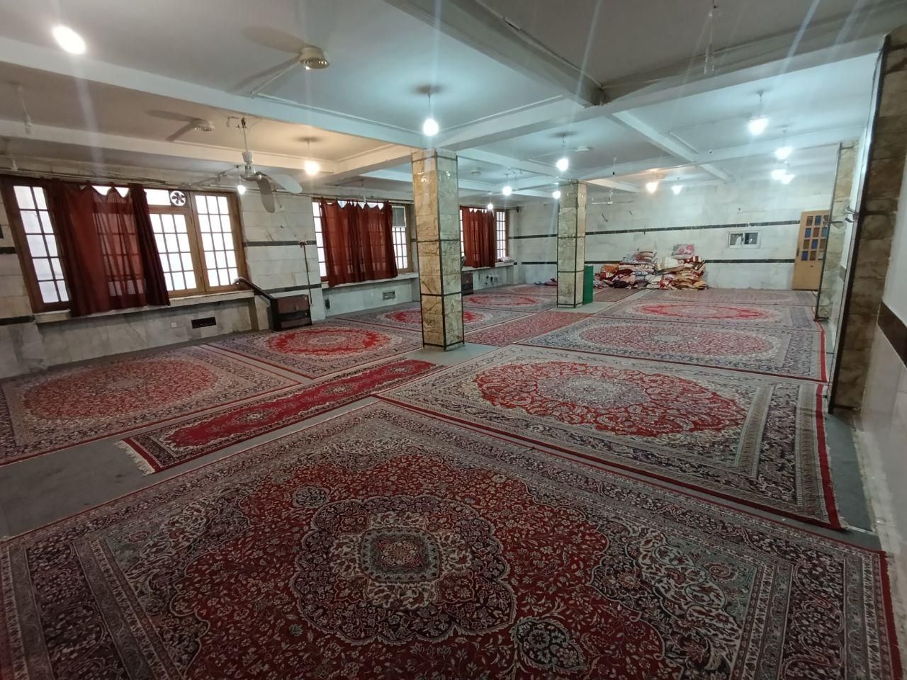 حسینیه ظرفیت تا ۵۰۰ نفر با صبحانه ناهار شام|اجارهٔ کوتاه‌مدت آپارتمان و سوئیت|مشهد, امام رضا (ع)|دیوار