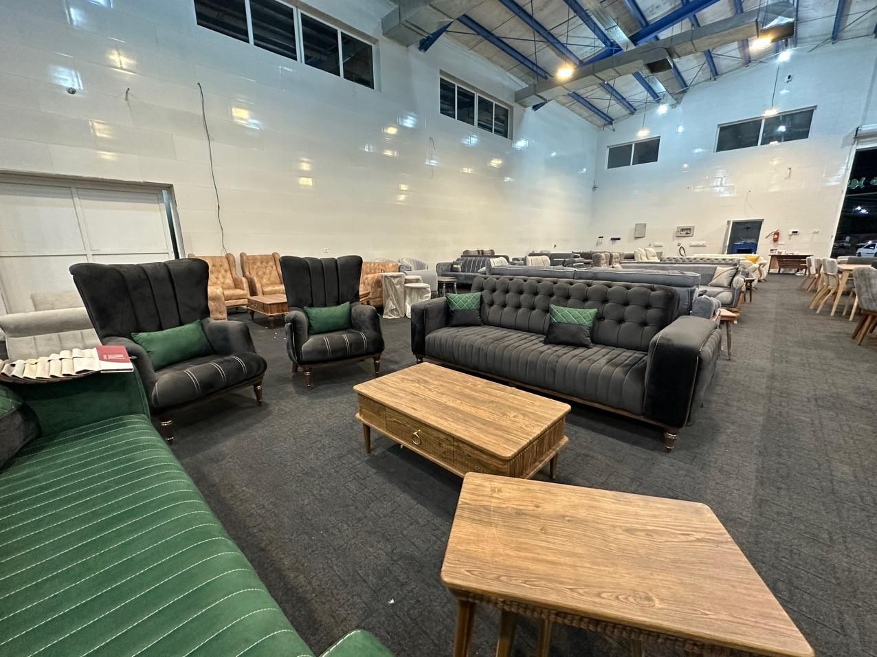 مبل لیانا|مبلمان خانگی و میز عسلی|یزد, |دیوار