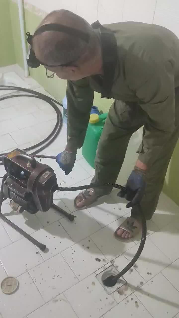 لوله بازکنی تخت فولاد سجاد آبشار فیض ارباب غدیر|خدمات پیشه و مهارت|اصفهان, تخت فولاد|دیوار