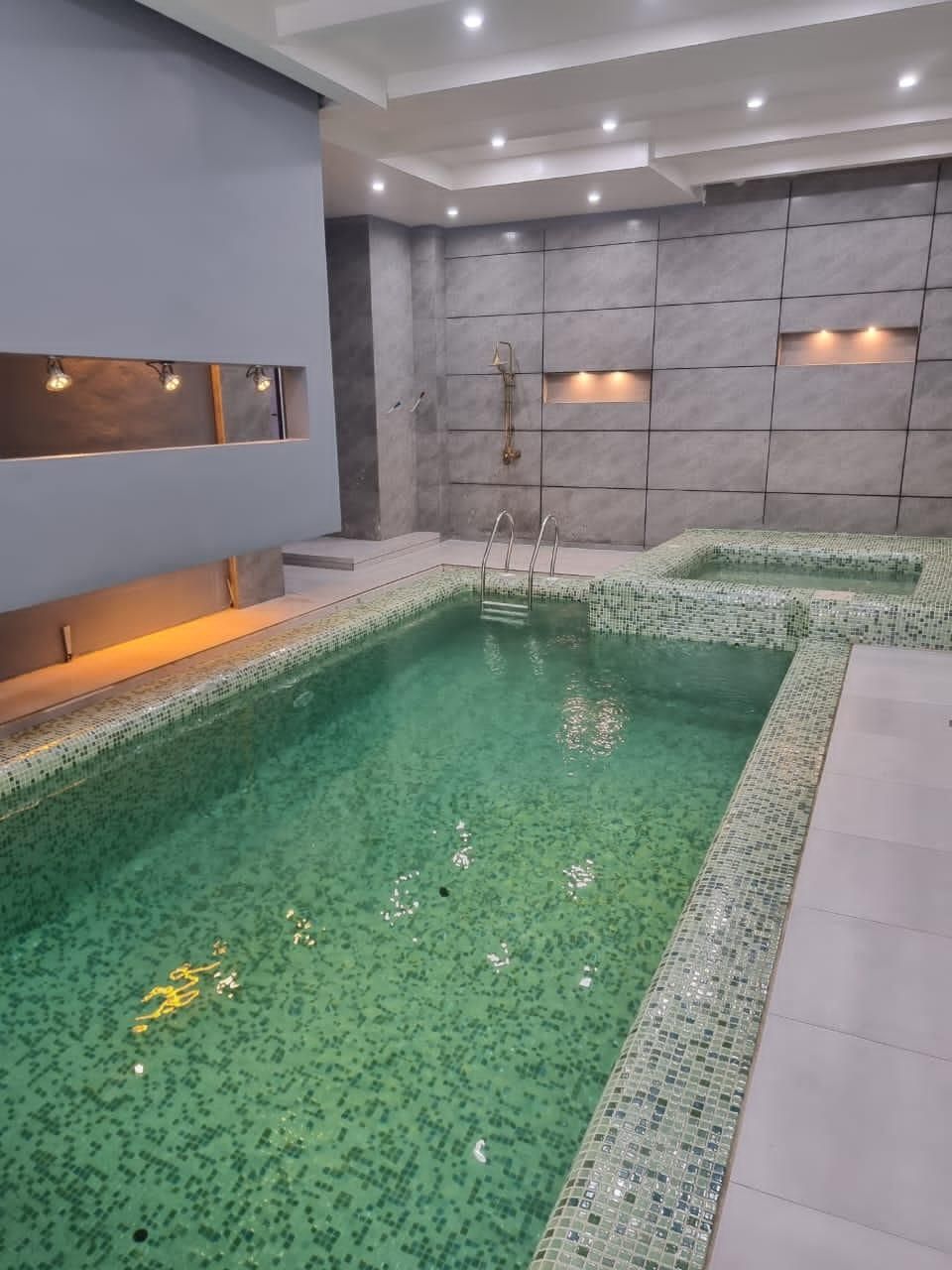 رودهن 3 خواب ویلا دوبلکس استخردار نوساز|اجارهٔ کوتاهمدت ویلا و باغ|رودهن, |دیوار