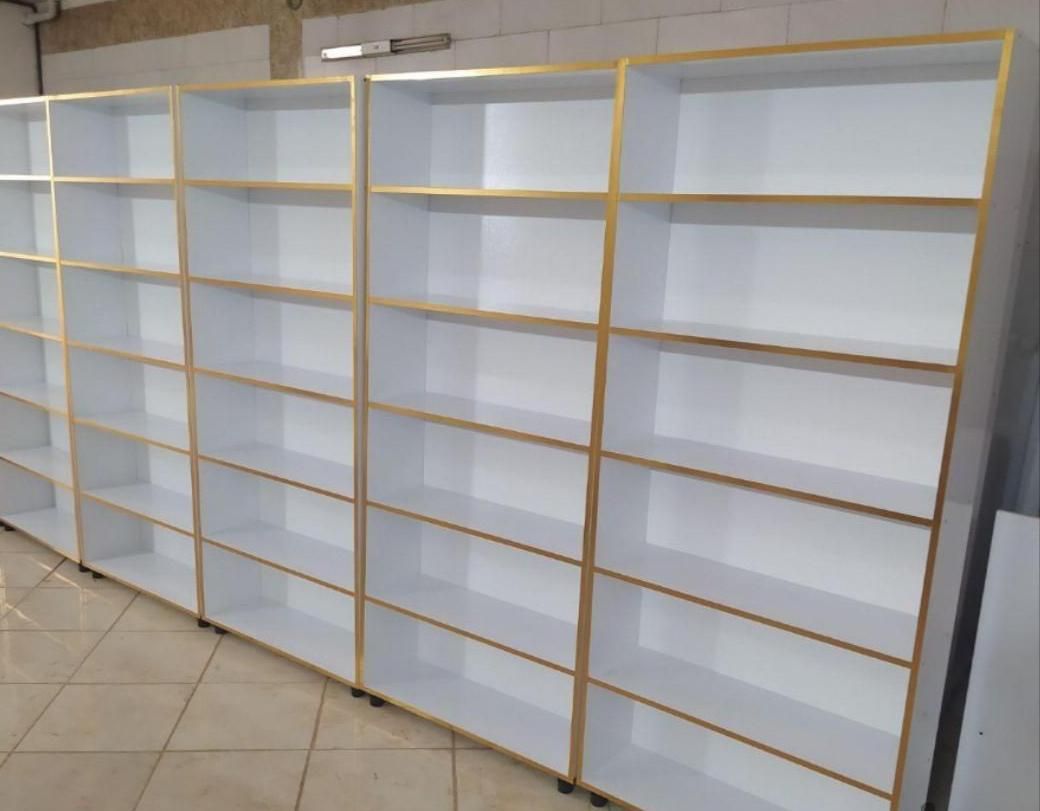 طبقات قفسه چوبی ۵ طبقه کیف و کفش بوتیک آرایشی عطر|عمده‌فروشی|اهواز, فاز ۲ پادادشهر|دیوار