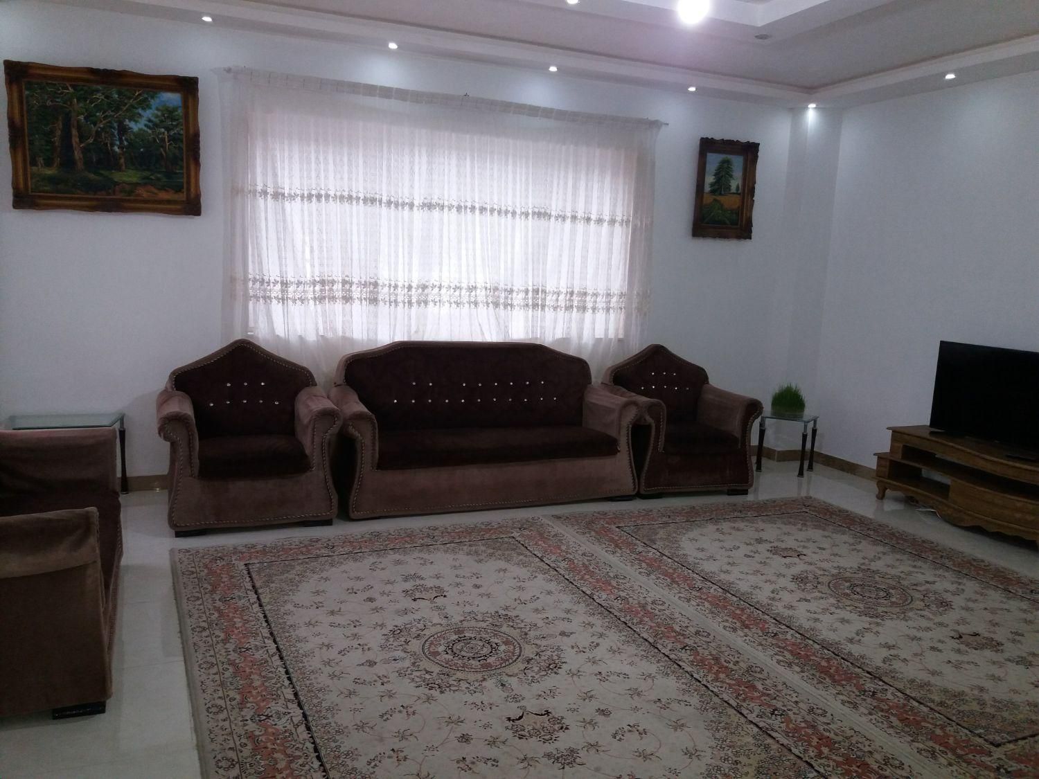 ویلااستخردار۳خواب نوساز مستقیم از(مالک) درپاسداران|اجارهٔ کوتاه‌مدت ویلا و باغ|بندر انزلی, زنبق|دیوار