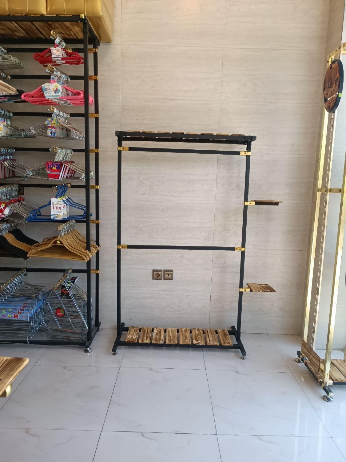 رگال دوطبقه بغل استند|جاکفشی، کمد، دراور|اصفهان, پوریای ولی|دیوار