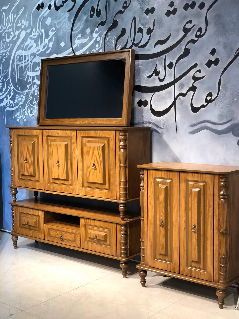 تولیدی آینه کنسول و میز تلویزیون چوبی بدون حصیر|بوفه، ویترین، کنسول|مشهد, وحدت|دیوار