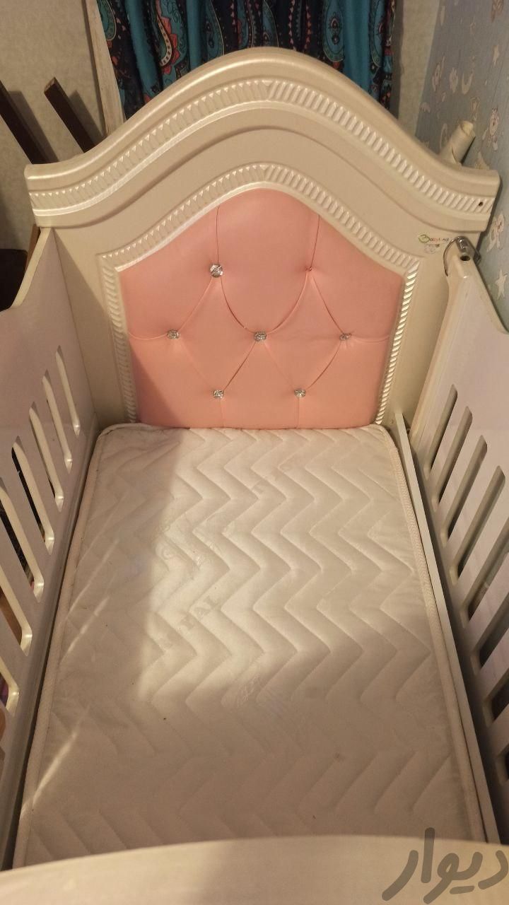تخت کودک برند بیبی لند|تخت و صندلی بچه|تهران, حکیمیه|دیوار
