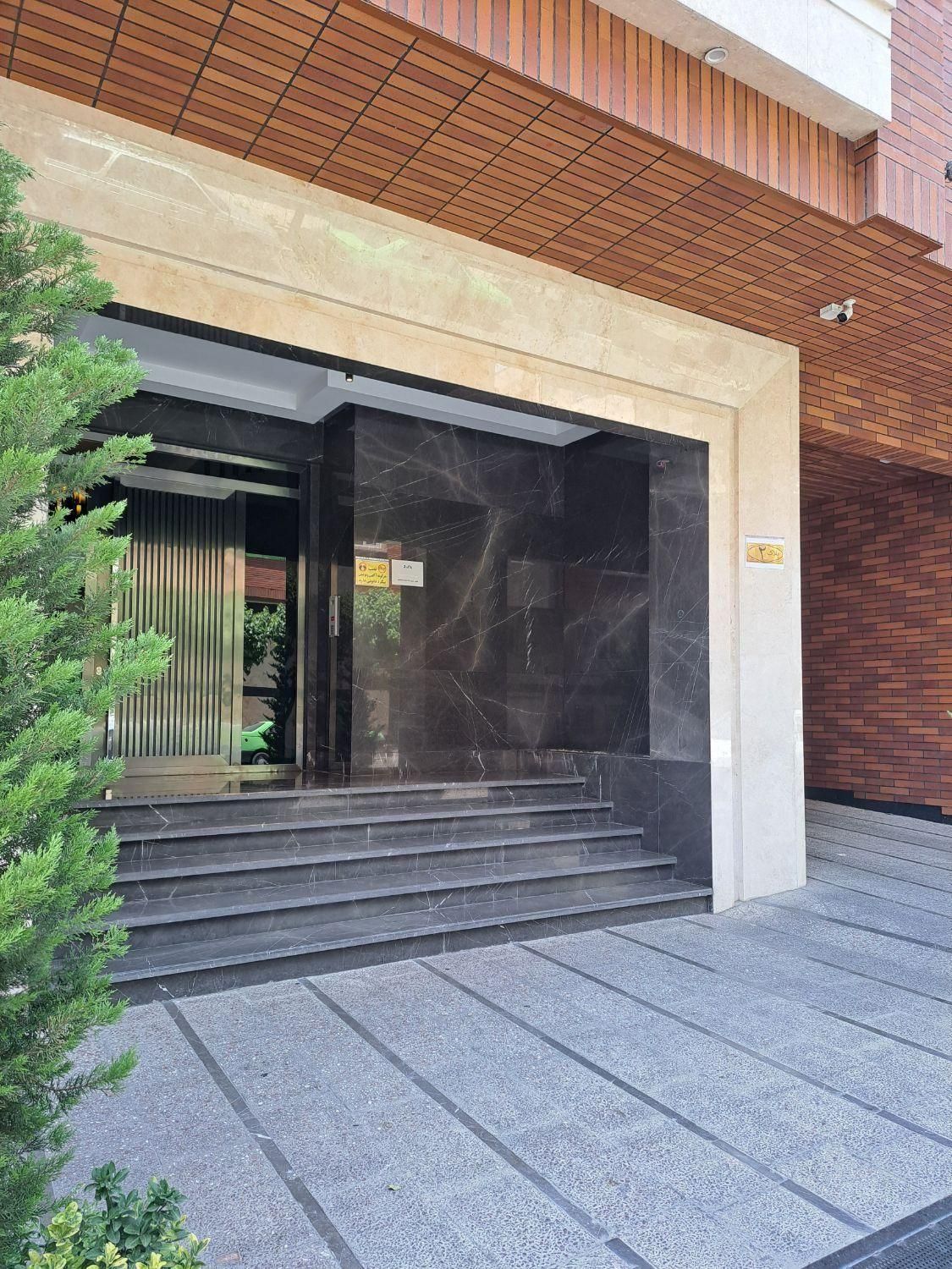 واحد دریاچه چیتگر معاوضه ماشین محضری با رزومه|فروش آپارتمان|تهران, چیتگر شمالی|دیوار