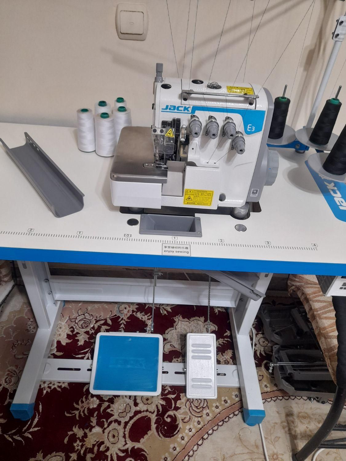 چرخ خیاطی صنعتی سردوزجک E3|چرخ خیاطی و ریسندگی|رشت, معلم|دیوار