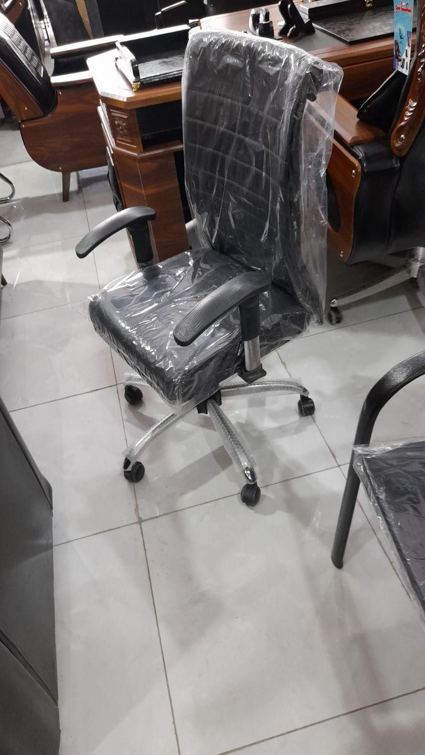 صندلی‌ کارمندی مدل کرکره ای|مبلمان اداری|ماهدشت, |دیوار