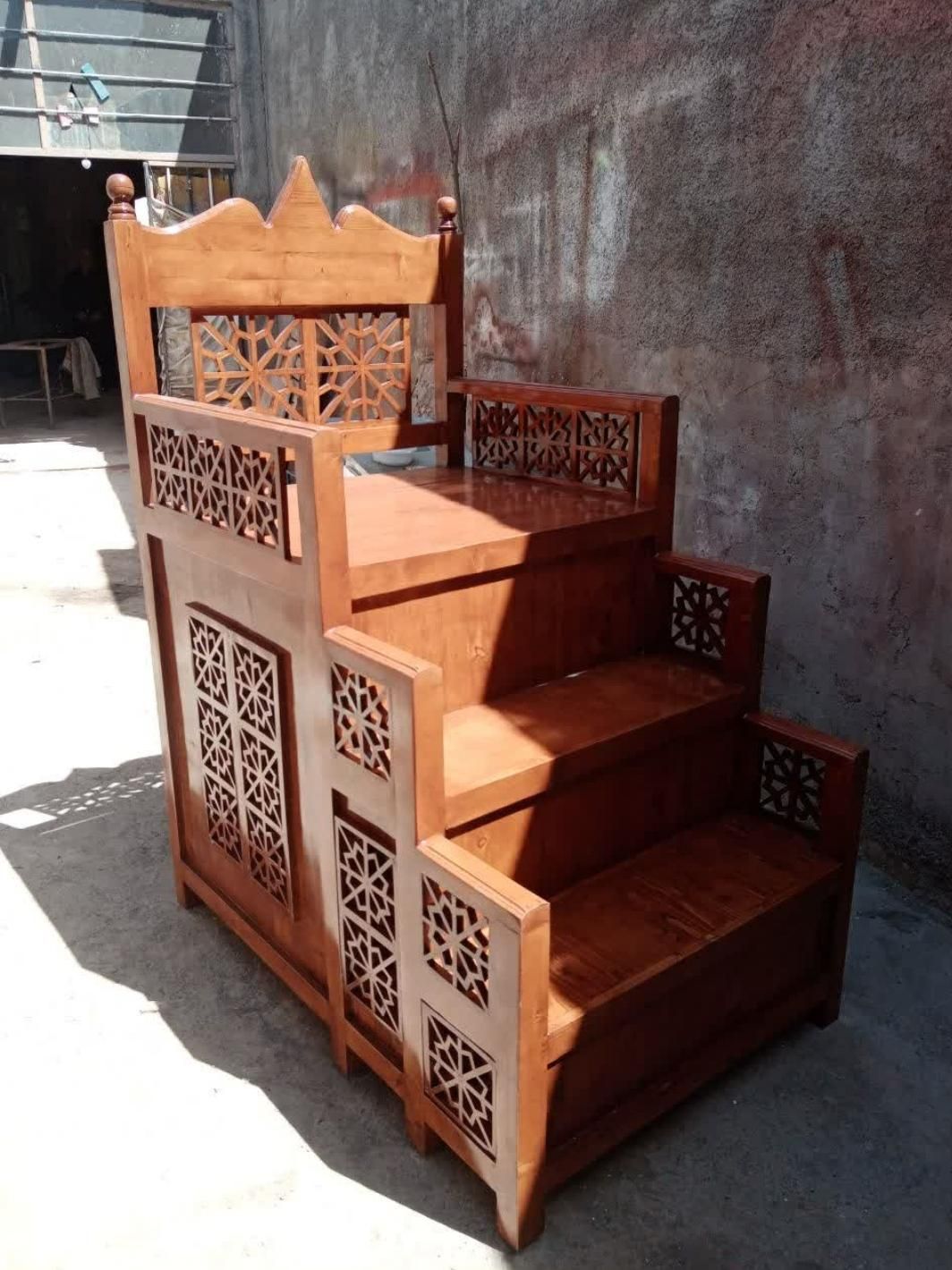 منبر سنتی صندلی چوبی|صندلی و نیمکت|قم, نیروگاه|دیوار