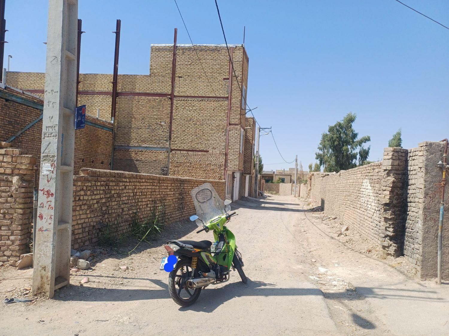 قشلاق امراباد فوری ۱۱۶ متر داخل بافت کنار اتوبان|فروش زمین و ملک کلنگی|ورامین, ورامین|دیوار