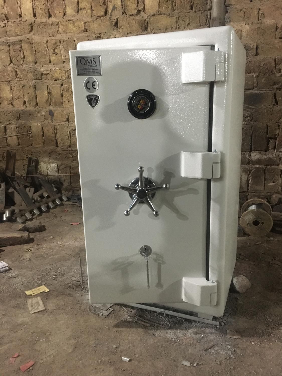 گاوصندوق تمام آلیاژ گنجینه داری پنچ سال گارنتی|ابزارآلات|تهران, تهرانسر شرقی|دیوار