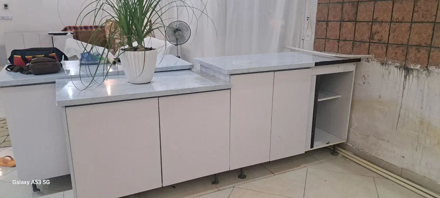 فروش کابینت ام دی اف تمیز با نصب برچسب مرتب|مصالح و تجهیزات ساختمان|مشهد, جاهد شهر|دیوار