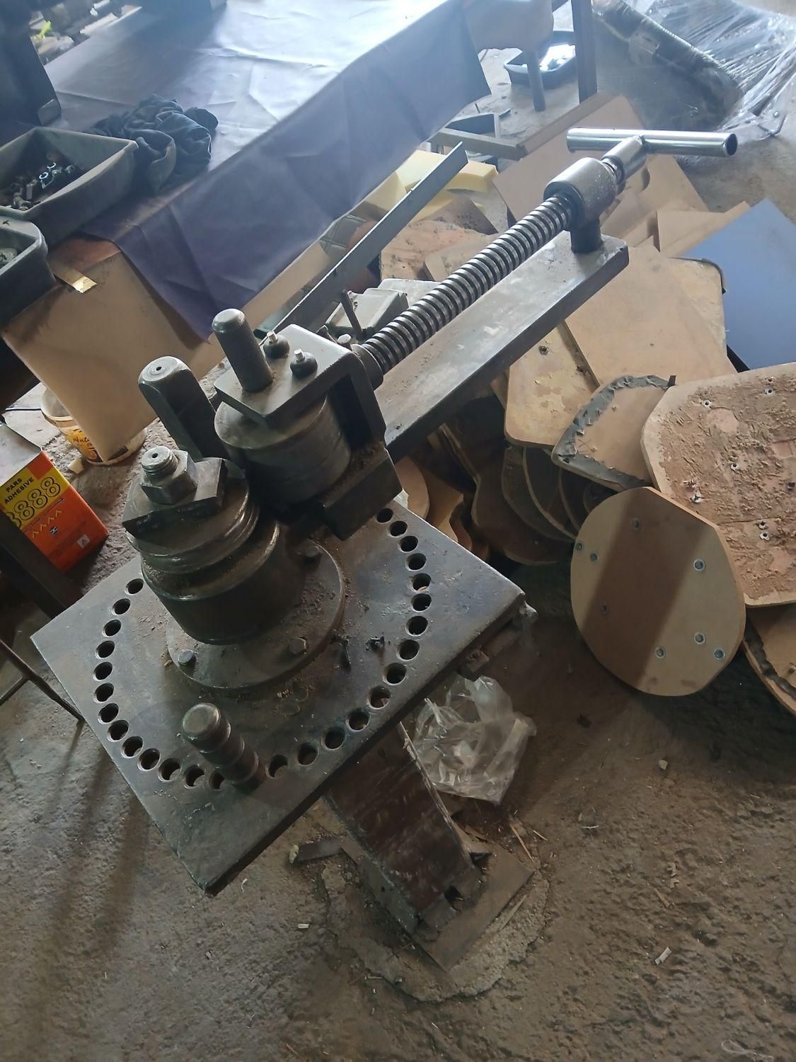 خمکن دستی|ابزارآلات|چهاردانگه (تهران), |دیوار