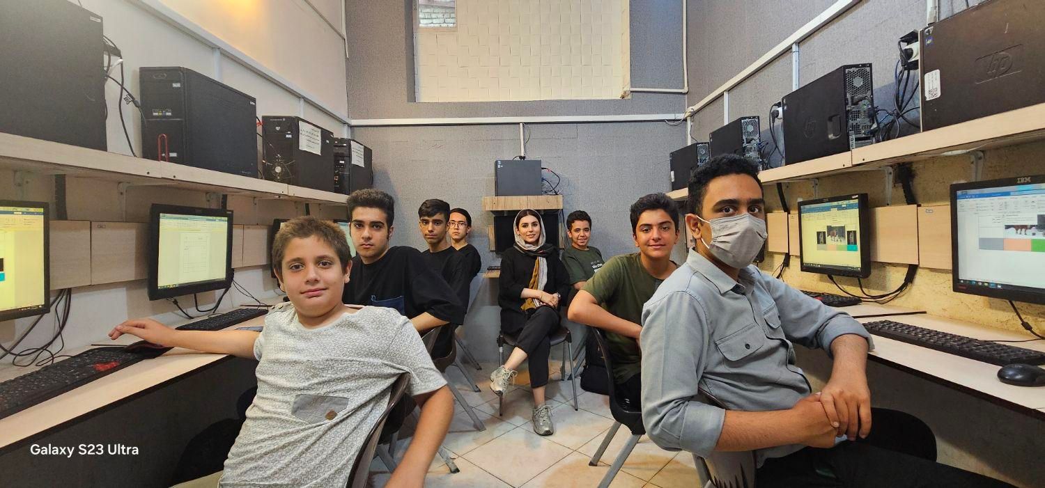 پایتون اتوکدمکسICDLفتوشاپ سالیدطراحی سایت عکاسی|خدمات آموزشی|مشهد, دانشجو|دیوار