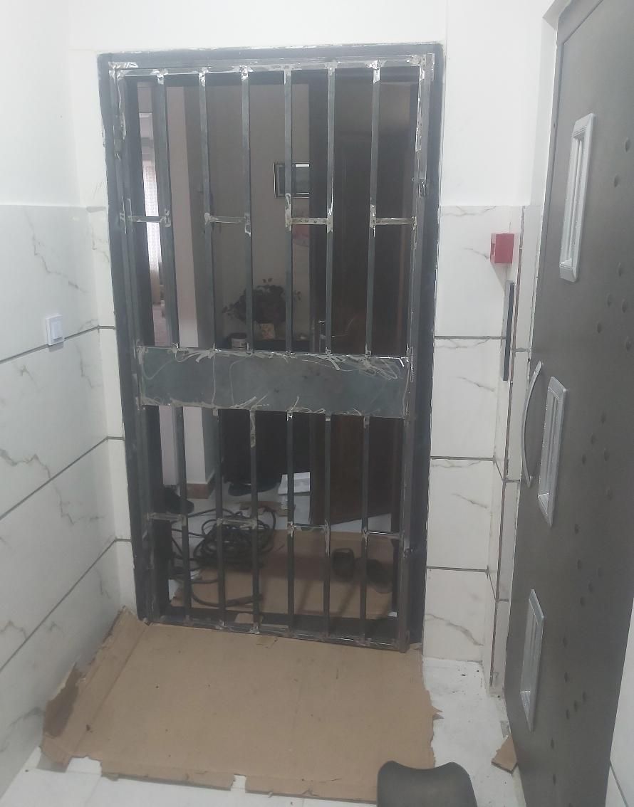 حفاظ اکاردوئونی،درب وپنجره،نرده پله|خدمات پیشه و مهارت|کرمانشاه, |دیوار