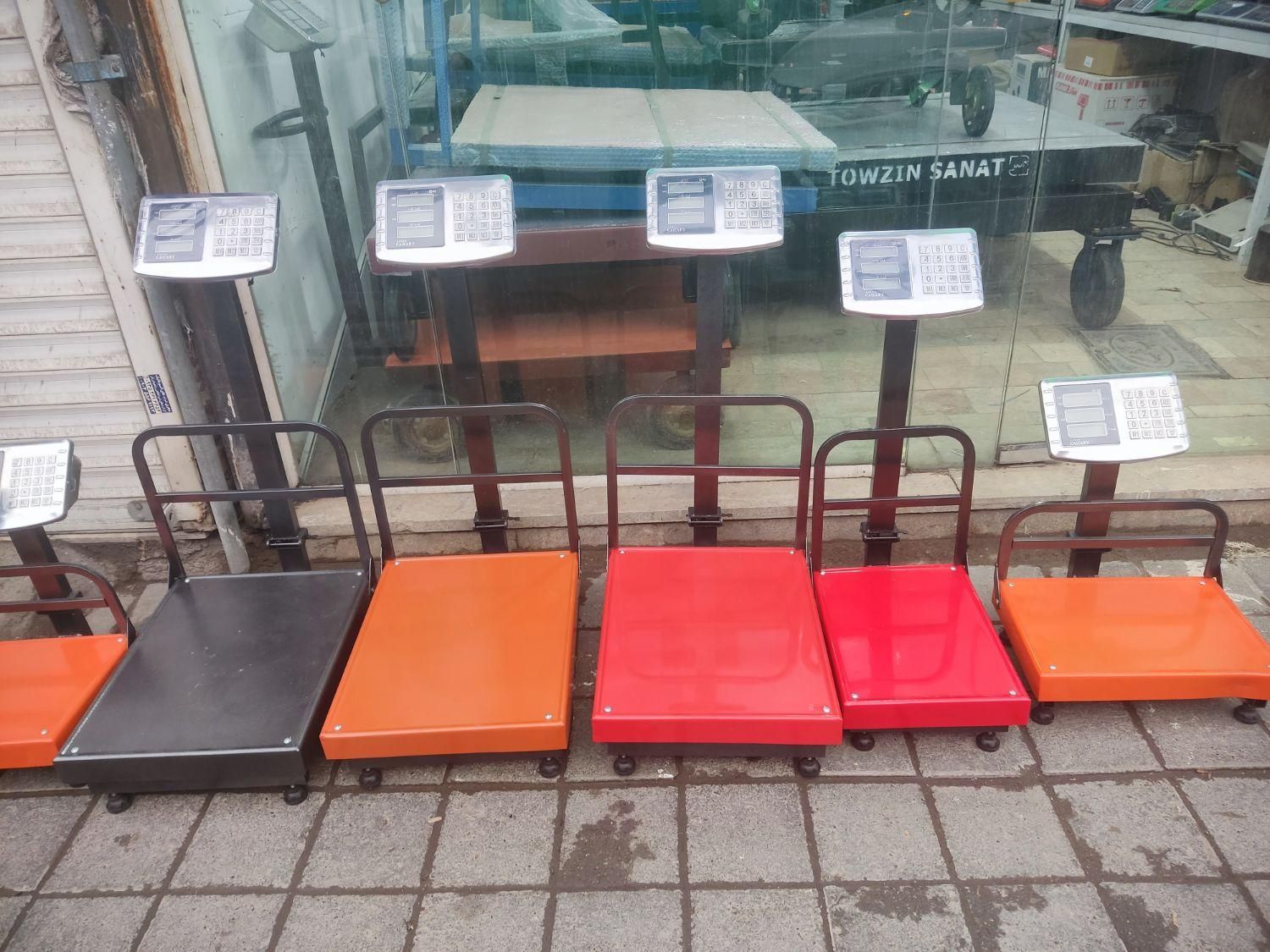 باسکول ترازو ۲۰۰و ۳۰۰کیلویی|فروشگاه و مغازه|مشهد, شهید آوینی|دیوار