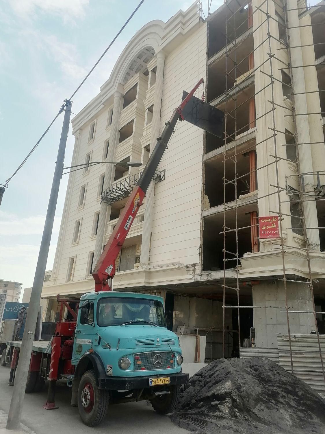 خدمات جرثقیل 5تن و 7تن با 20 متر دکل|خدمات حمل و نقل|نجف‌آباد, |دیوار