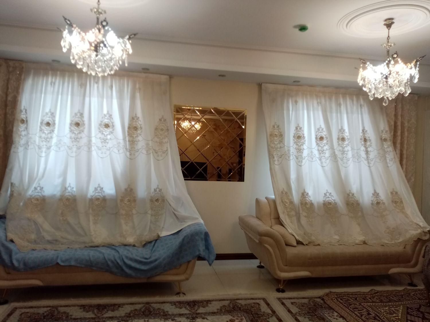 پرده پذیرایی سالم هر کردام 3 متر در 2 متر 30|پرده، رانر، رومیزی|تهران, خرمشهر|دیوار