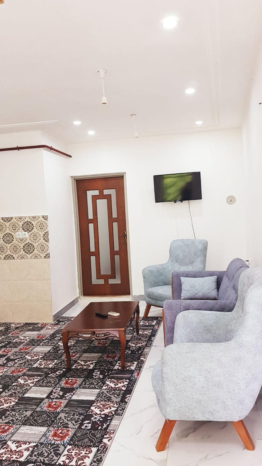 رشت مرکز شهر نامجو دربست نزدیک بازار|اجارهٔ کوتاهمدت آپارتمان و سوئیت|رشت, منظریه|دیوار