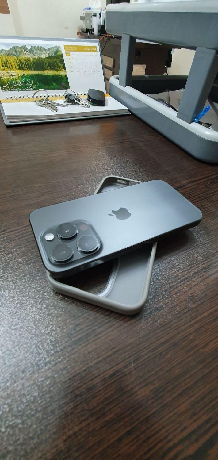 اپل iPhone 15 Pro با حافظهٔ ۲۵۶ گیگ رجیستر|موبایل|اصفهان, باغ زیار|دیوار
