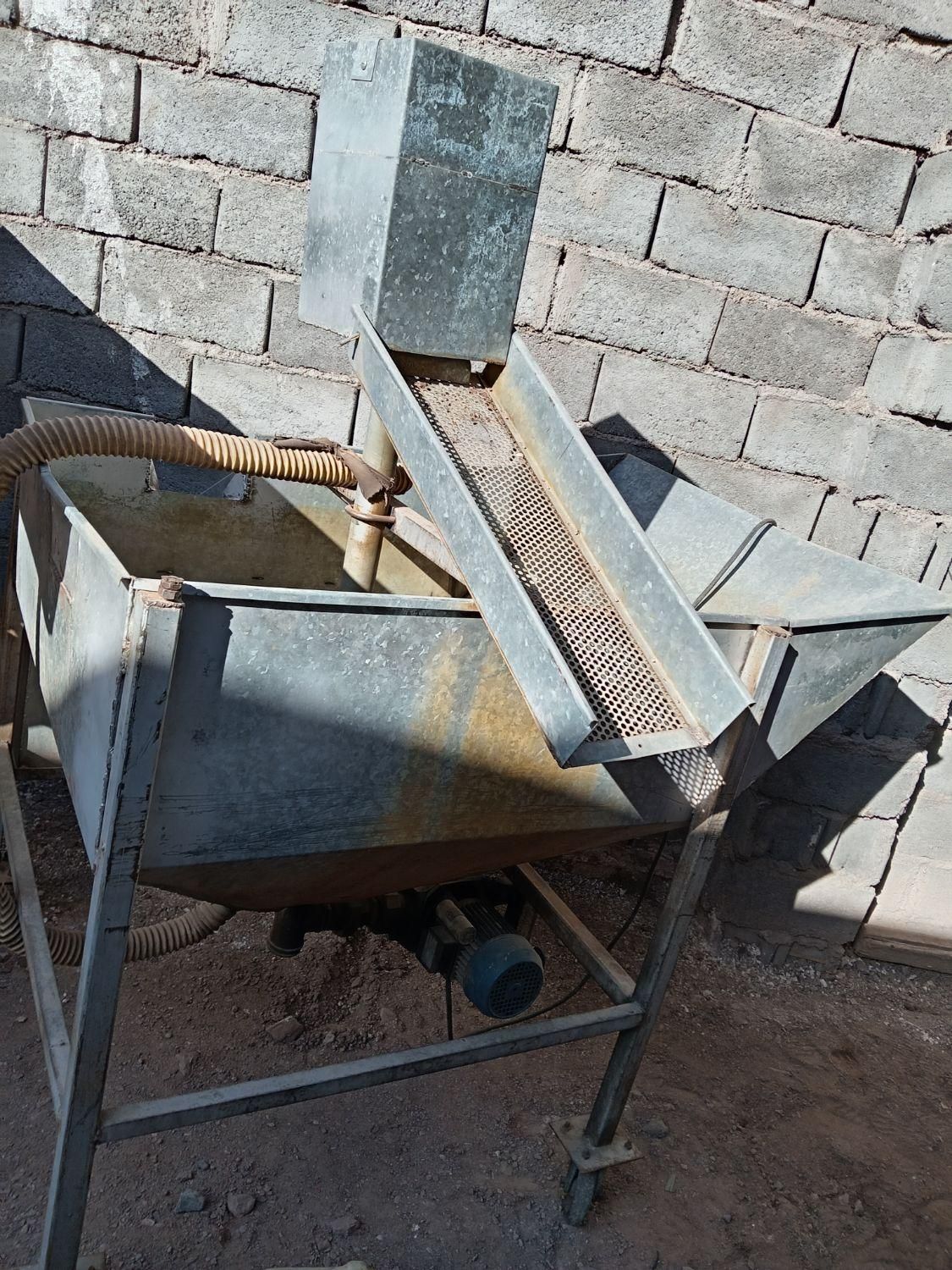 فروش تعدادی صنایع پسته درحد نو زیر قیمت|ماشینآلات صنعتی|زرند, |دیوار