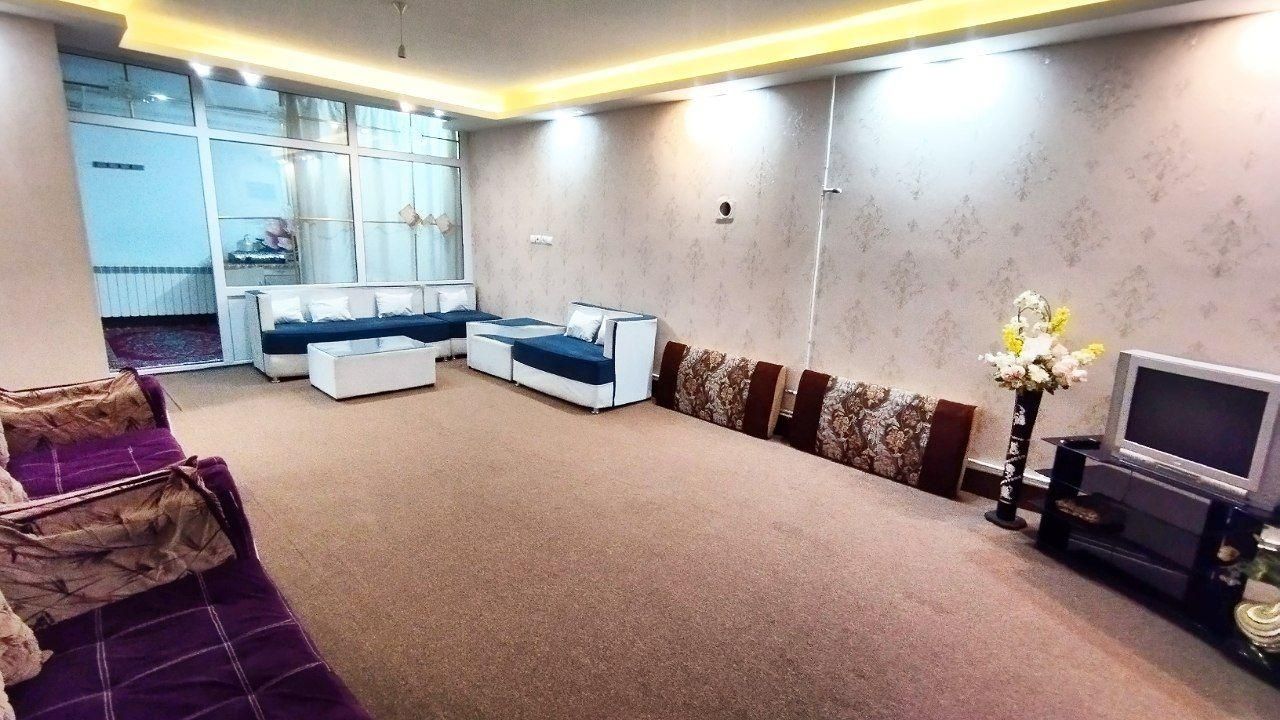 اجاره سوئیت منزل بروجرد ((داخل شهر))با پارکینگ|اجارهٔ کوتاه‌مدت آپارتمان و سوئیت|بروجرد, |دیوار