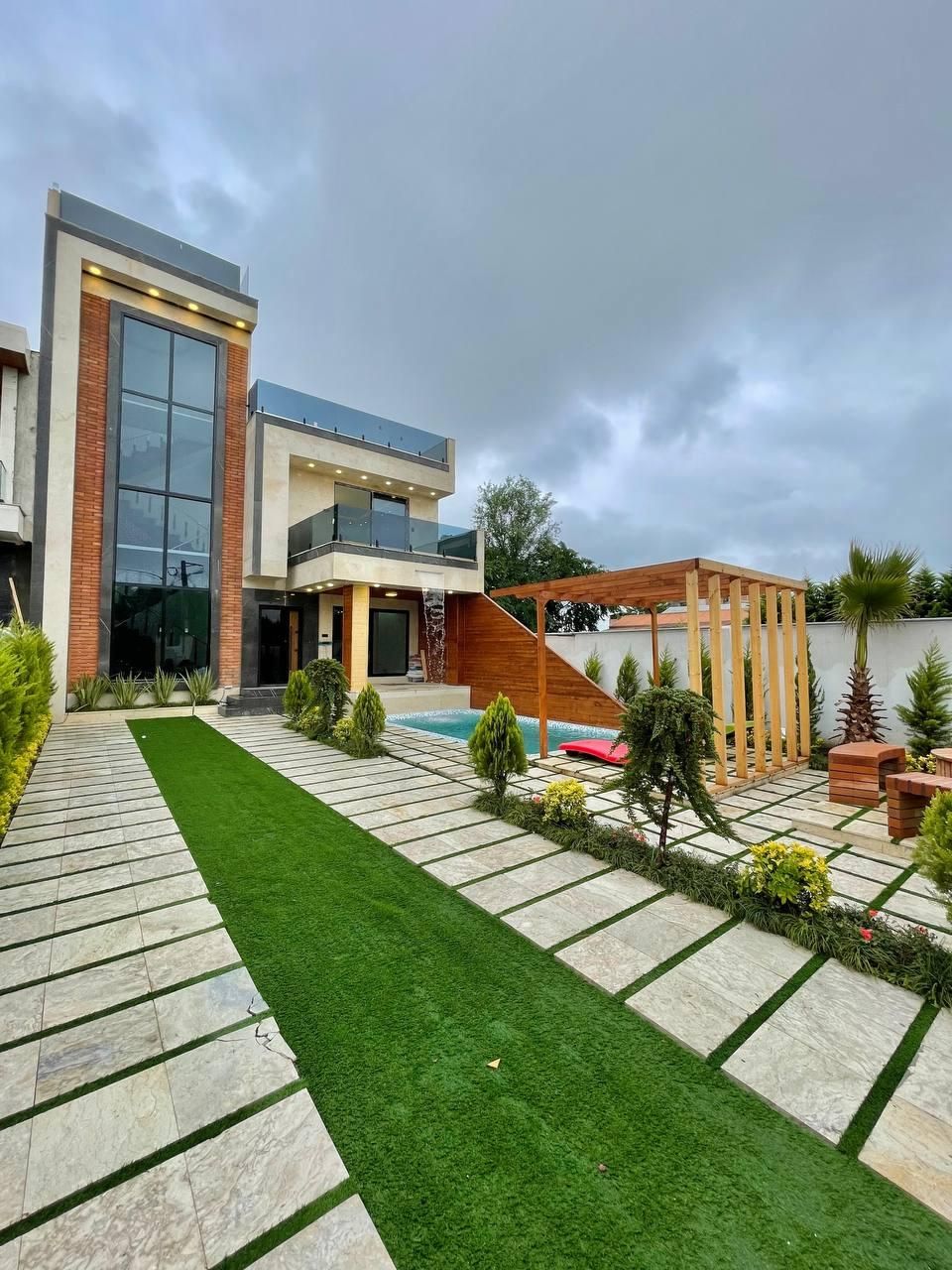 فروش فوری ویلاباغ استخردار/۴خواب مستر/زیر قیمت|فروش خانه و ویلا|هچیرود, |دیوار