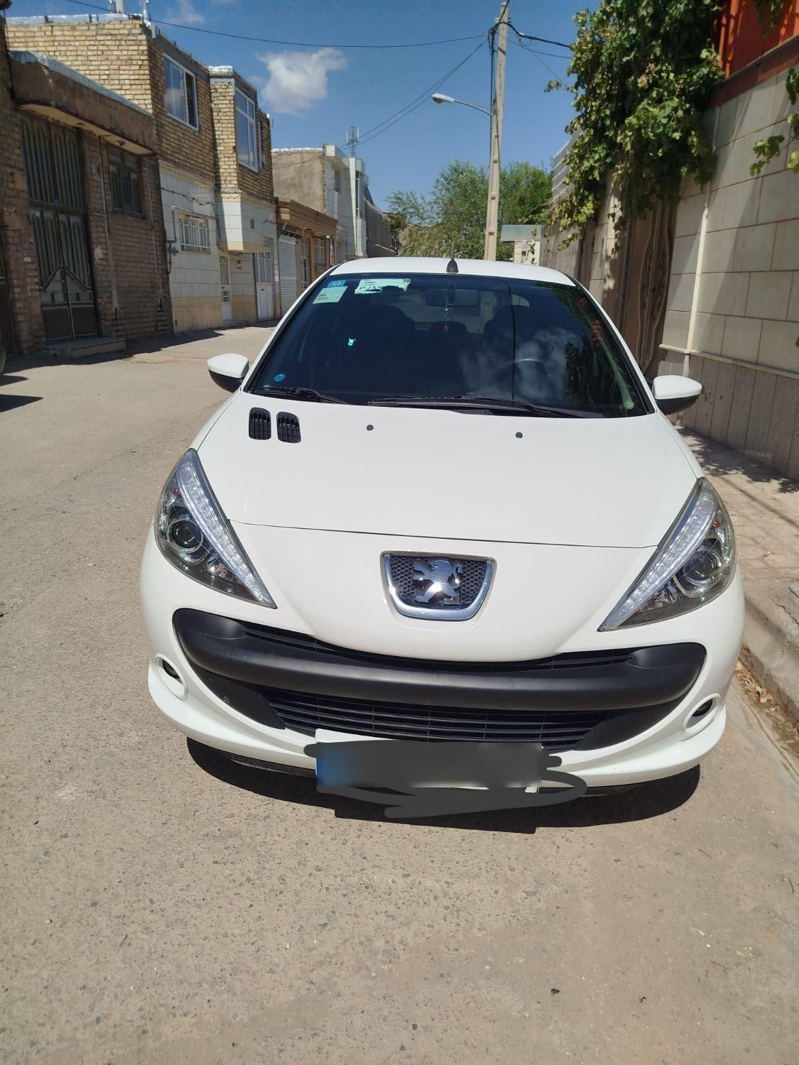 پژو 207i دنده‌ای، مدل ۱۴۰۲ داشبود ۲۰۶|خودرو سواری و وانت|تربت‌حیدریه, رضاشهر|دیوار