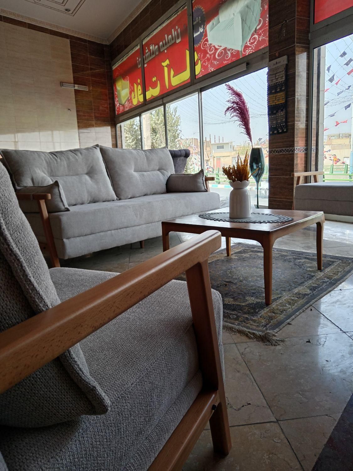 مبل لورا|مبلمان خانگی و میز عسلی|یزد, |دیوار