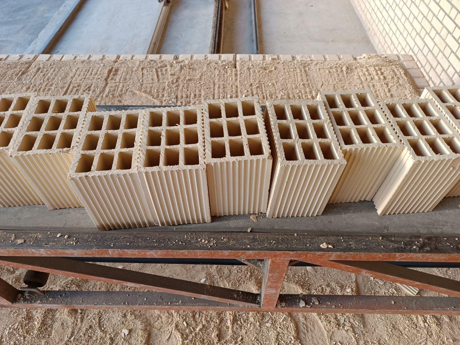 آجر سفال ده پانزده ولفتون وبلوک سقفی سفال ،پنل گچی|مصالح و تجهیزات ساختمان|شاهین‌شهر, گزبرخوار|دیوار