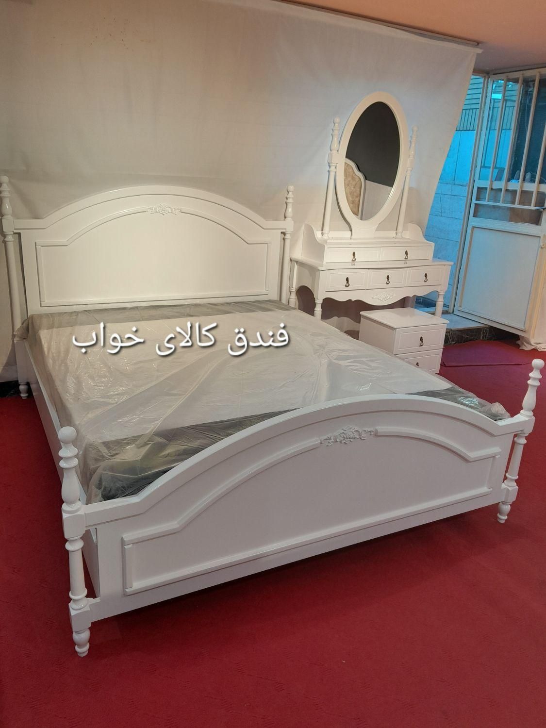 سرویس تختخواب کد۲۰۷۰+تخت+دراوراینه+پاتختی|تخت و سرویس خواب|مشهد, فرهنگ|دیوار