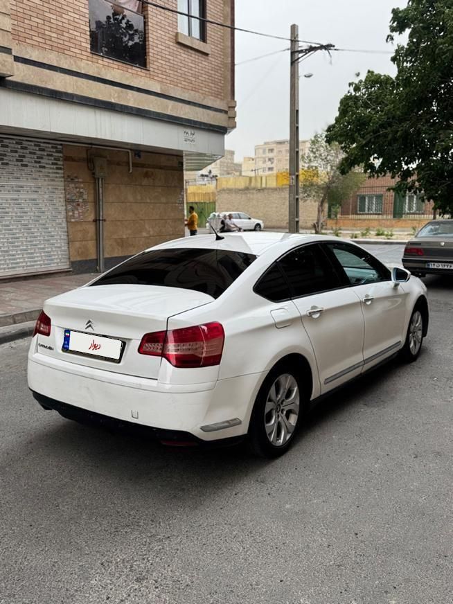 سیتروئن C5 جدید، مدل ۲۰۰۹ داخل چرم معاوضه|خودرو سواری و وانت|تهران, جنت‌آباد شمالی|دیوار