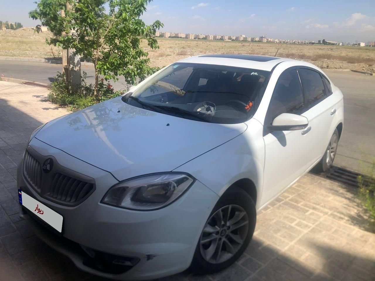 برلیانس H330 اتوماتیک 1500cc، مدل ۱۳۹۵|خودرو سواری و وانت|تهران, شهرک ولیعصر|دیوار